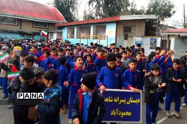 اجتماع بزرگ فرزندان حاج قاسم در دبستان پسرانه شاهد محمود‌آباد