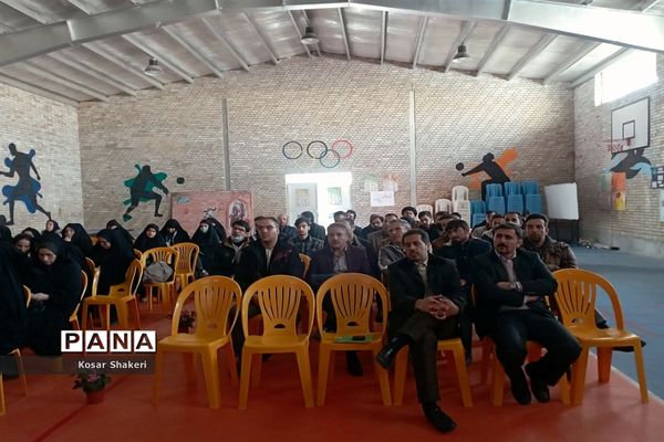 جلسه هم‌اندیشی و هماهنگی چهل و دومین جشنواره فرهنگی هنری امید فردا