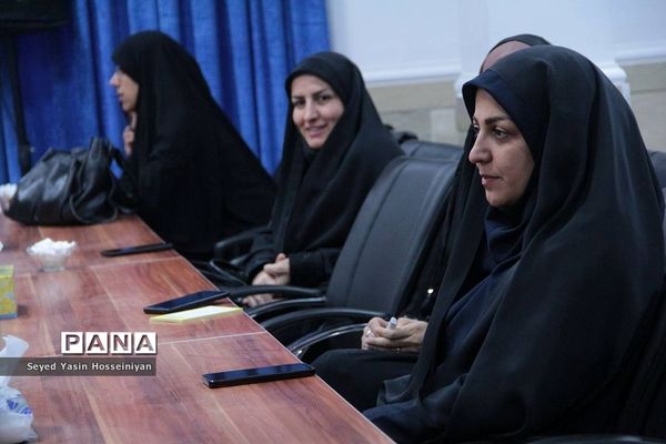 برگزاری نشست استانی قرارگاه آینده‌ساز در اسلامشهر