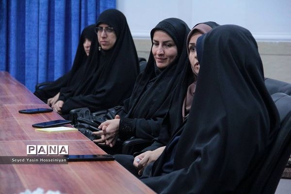 برگزاری نشست استانی قرارگاه آینده‌ساز در اسلامشهر