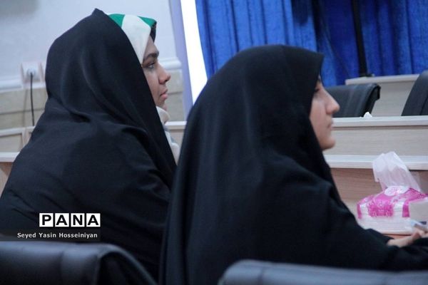 برگزاری نشست استانی قرارگاه آینده‌ساز در اسلامشهر