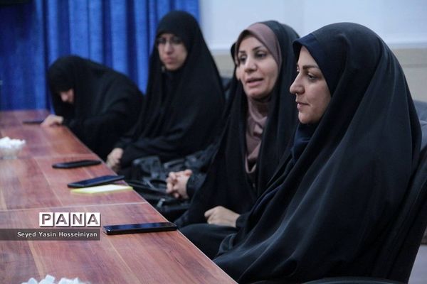 برگزاری نشست استانی قرارگاه آینده‌ساز در اسلامشهر
