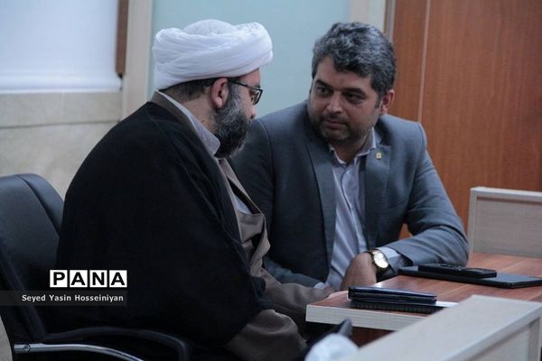 برگزاری نشست استانی قرارگاه آینده‌ساز در اسلامشهر