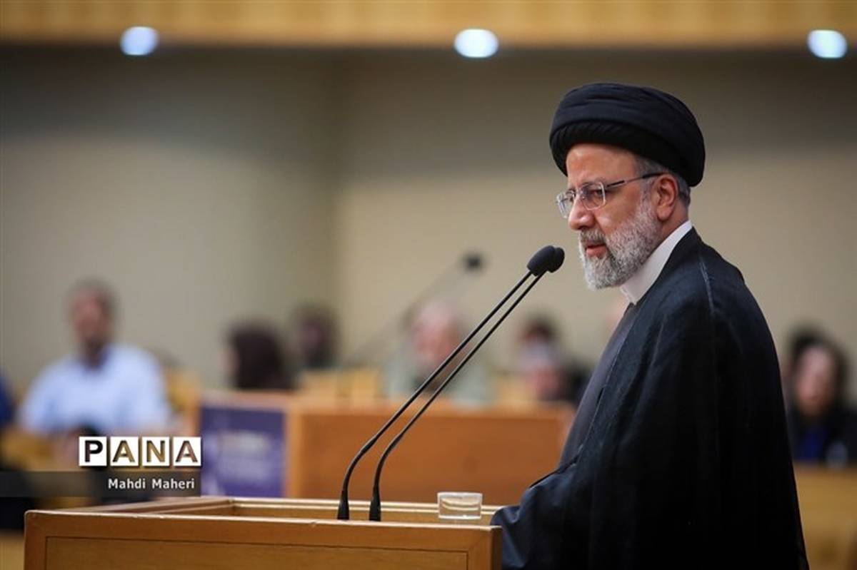 ارتباط دولت با حوزه‌های علمیه به عنوان مبدا و حامی انقلاب اسلامی، سرمایه‌ای بزرگ است