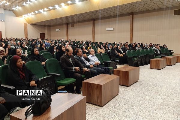 همایش افق‌های خوشبختی‌ ‌در شیراز‌