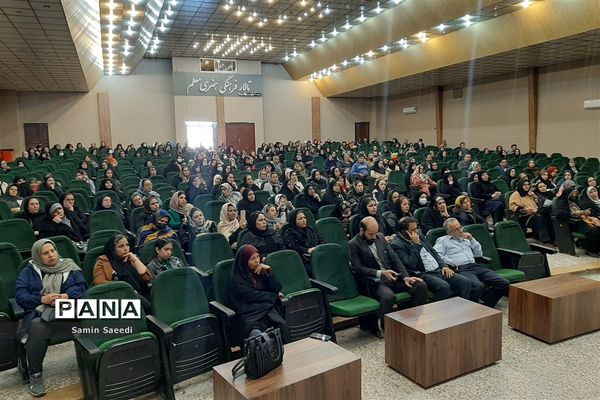 همایش افق‌های خوشبختی‌ ‌در شیراز‌