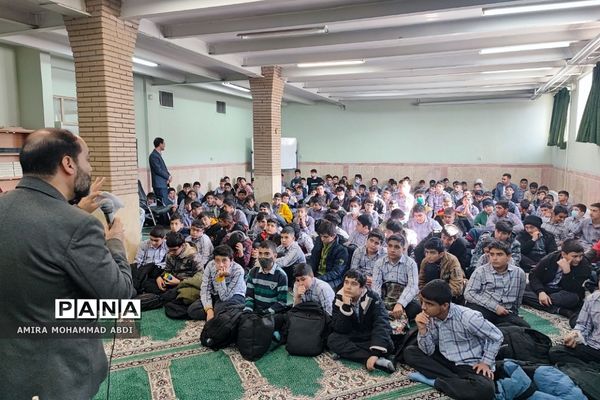 اجتماع فرزندان حاج قاسم و افتتاحیه طرح لاله‌های روشن در کهریزک