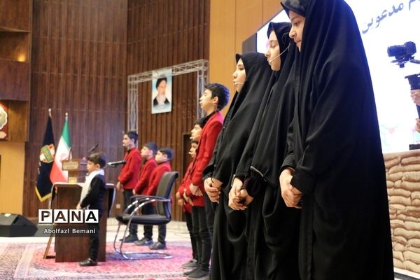 یادواره 12 شهید دانش‌آموز دبستان حضرت خاتم الانبیاء(ص)