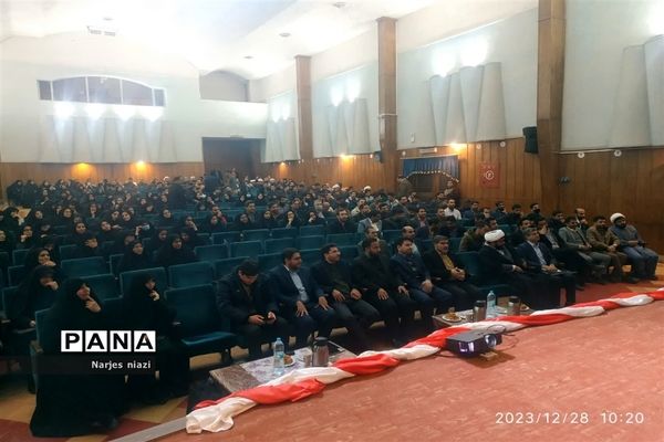 برگزاری همایش معلمان گام دوم انقلاب در شهرستان کاشمر