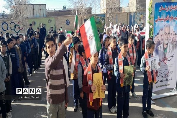 اجتماع فرزندان حاج قاسم در شهرستان بام و صفی آباد