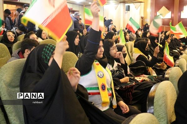 اجتماع بزرگ فرزندان حاج قاسم در اردبیل