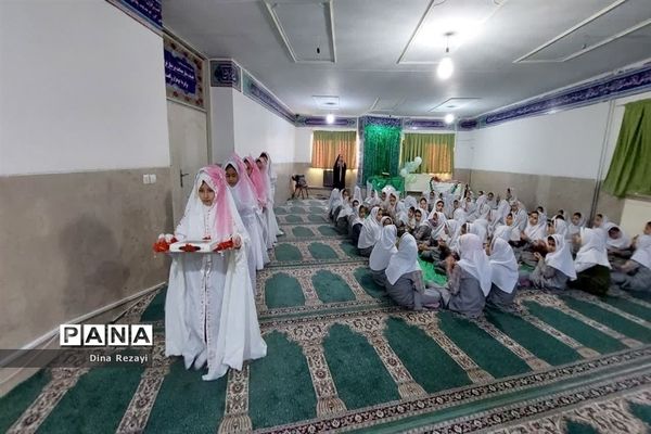 جشن آموزش سی‌‌ وسه روزه قرآن‌کریم درآموزشگاه الله‌اکبر اسلامشهر