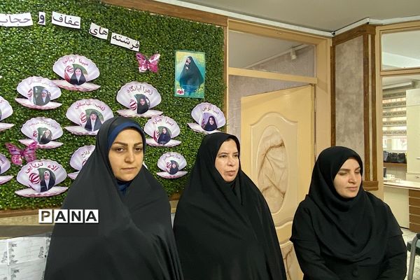 برگزاری مراسم بزرگداشت در آستانه چهارمین سالروز شهادت سردار سلیمانی در مدارس ناحیه یک شهرری