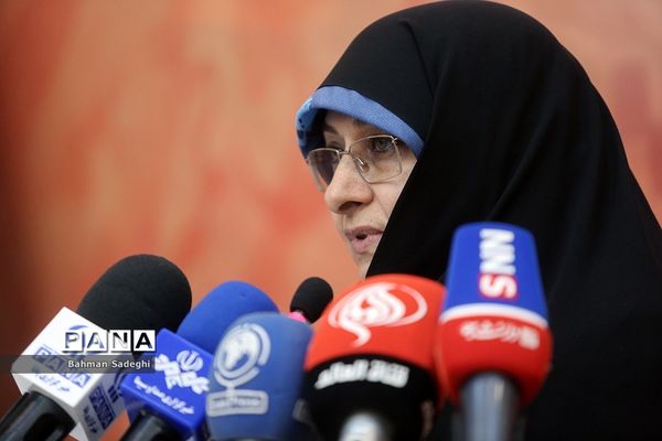 نشست خبری رئیس ستاد بزرگداشت هفته مقام زن و روز مادر