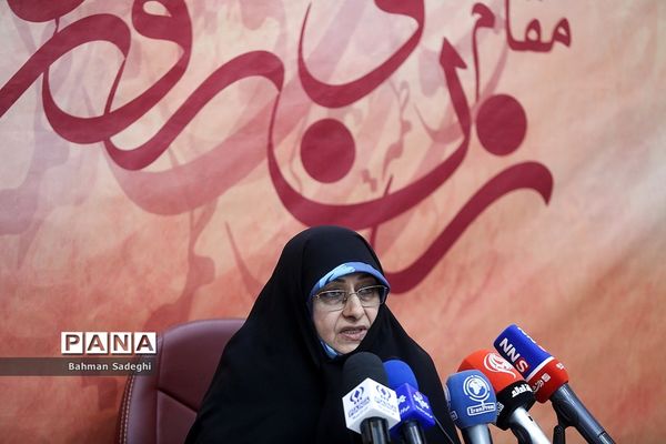 نشست خبری رئیس ستاد بزرگداشت هفته مقام زن و روز مادر