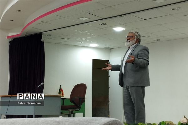 برگزاری کارگاه تخصصی داستان حماسی در خلیل آباد