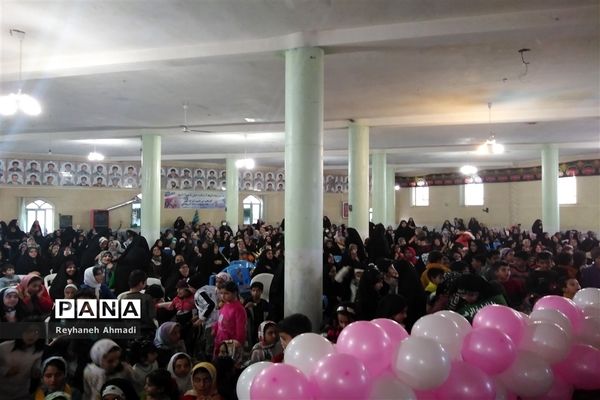 جشن ولادت حضرت فاطمه زهرا (س) و روز زن در حسینیه چهارده معصوم شهرستان بن