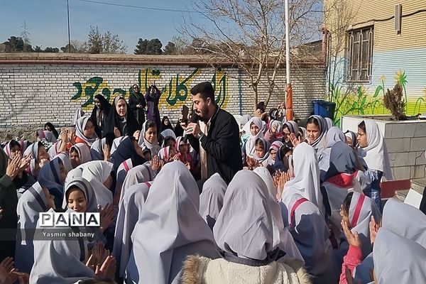 جشن ولادت حضرت فاطمه زهرا (س) و  روز مادر در دبستان پروین اعتصامی  مشهد