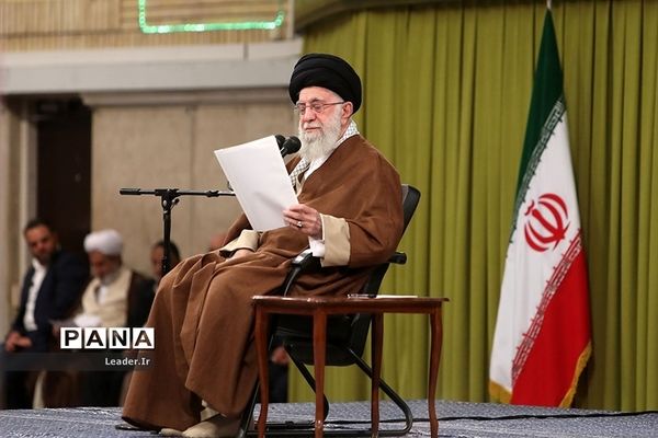 دیدار مداحان و شاعران اهل بیت‌(ع) با رهبر معظم انقلاب