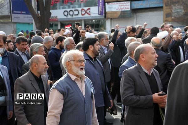 راهپیمایی مردم شهرستان قرچک علیه حادثه جنایت‌بار تروریستی کرمان