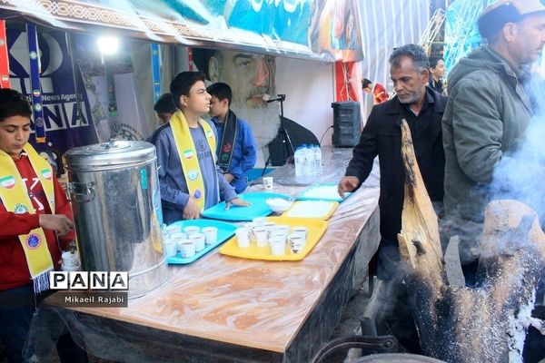 فعالیت‌های موکب سازمان دانش‌ آموزی در گلزار شهدا کرمان