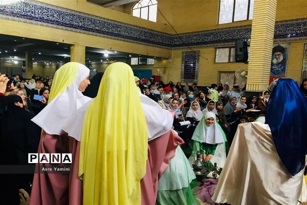 آیین گرامیداشت روز مادر درگلستان