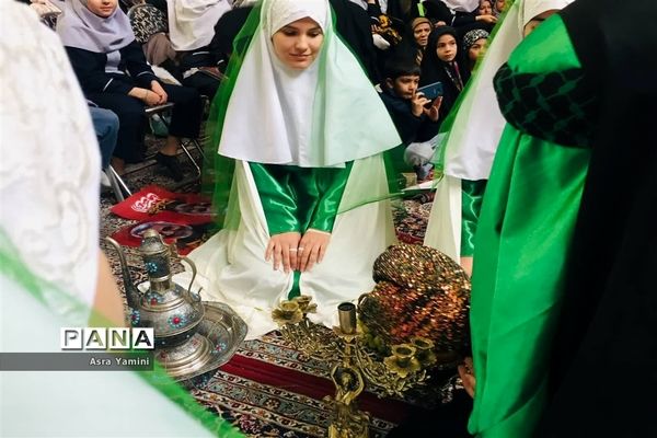 آیین گرامیداشت روز مادر درگلستان