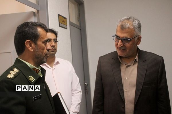 نشست مشترک معاون پرورشی و فرهنگی اداره کل آموزش و پرورش استان بوشهر با تیم بازرسی ستاد مبارزه با مواد مخدر کشور