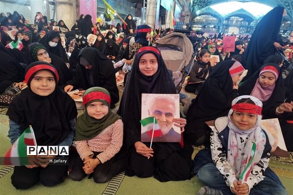 اجتماع باشکوه فرزندان حاج قاسم در اصفهان