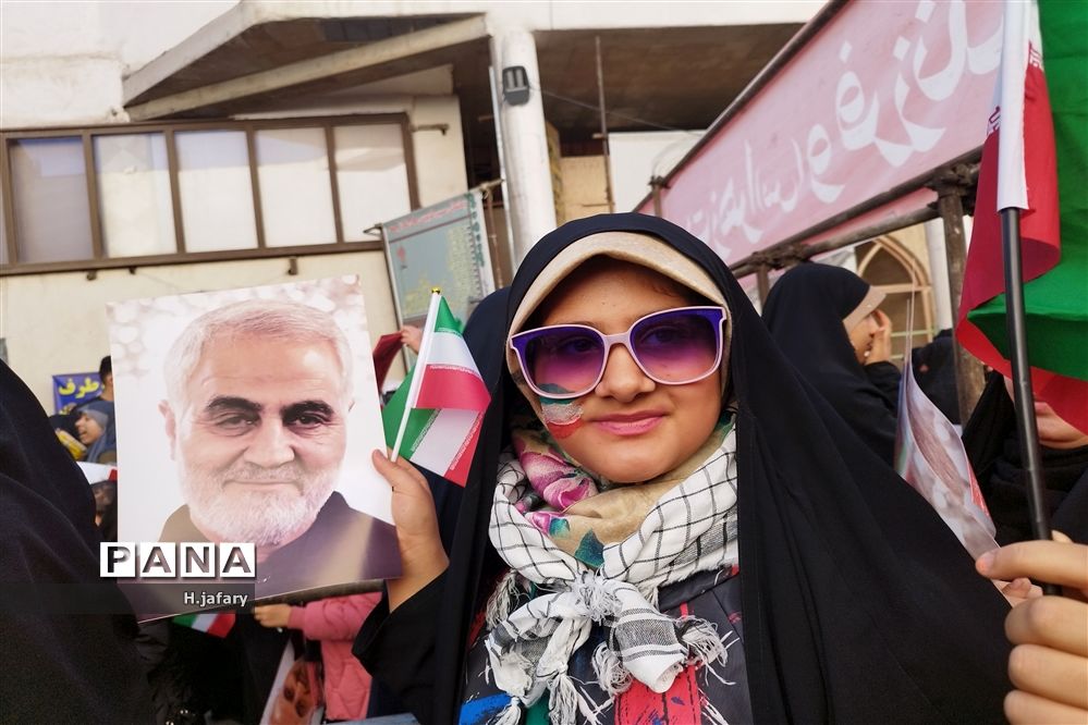 اجتماع باشکوه فرزندان حاج قاسم در اصفهان