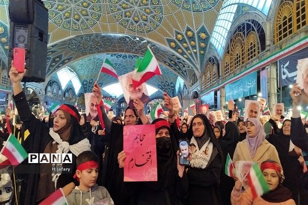 اجتماع باشکوه فرزندان حاج قاسم در اصفهان