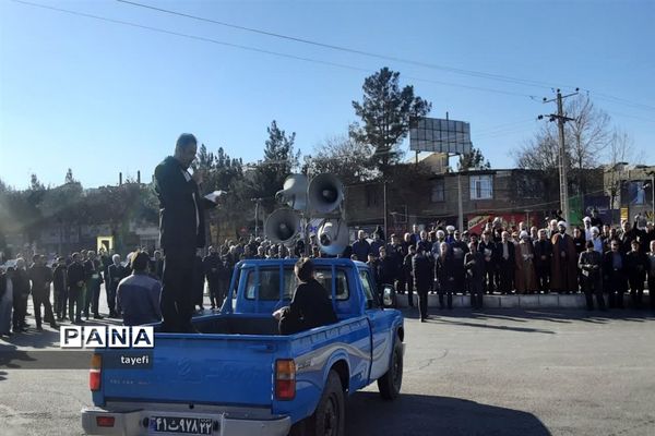 راهپیمایی مردم چناران در محکومیت جنایت تروریستی  کرمان