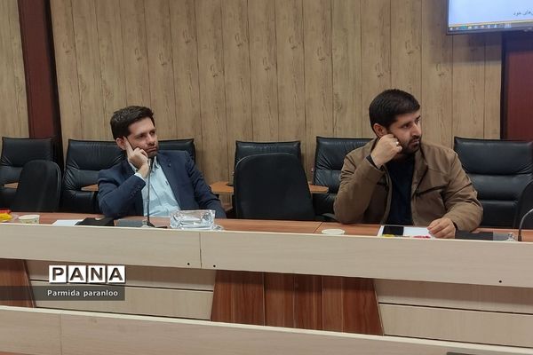 کارگاه مدیریت پرخاشگری کودکان در اداره آموزش و پرورش بهارستان‌دو