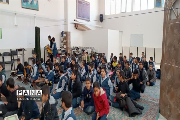 برگزاری محفل انس با قرآن گرامیداشت شهدای کرمان