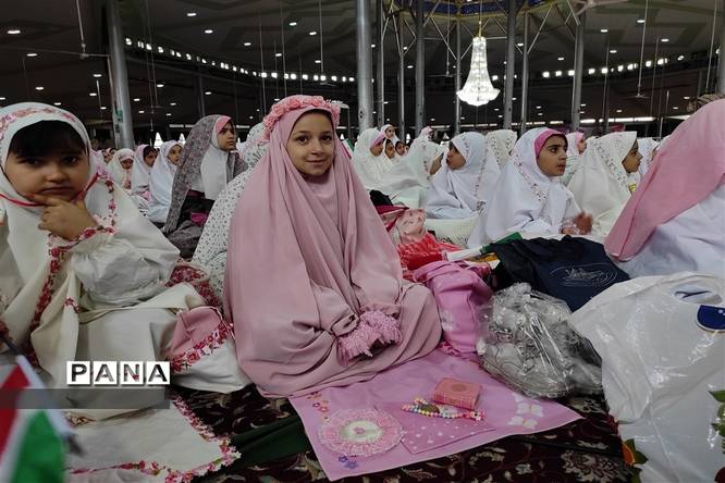 جشن عبادت و بندگی دانشآموزان آموزش و پرورش ناحیه یک اراک