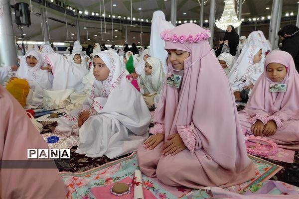 جشن عبادت و بندگی دانش‌آموزان آموزش و پرورش ناحیه یک اراک