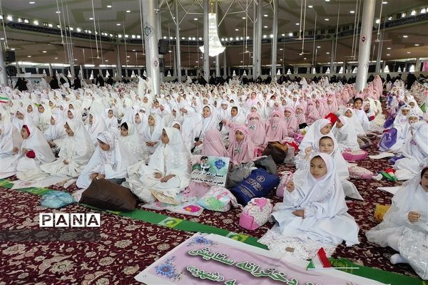 جشن عبادت و بندگی دانش‌آموزان آموزش و پرورش ناحیه یک اراک