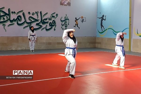افتتاحیه سالن ورزشی حضرت معصومه(س) در باقرشهر