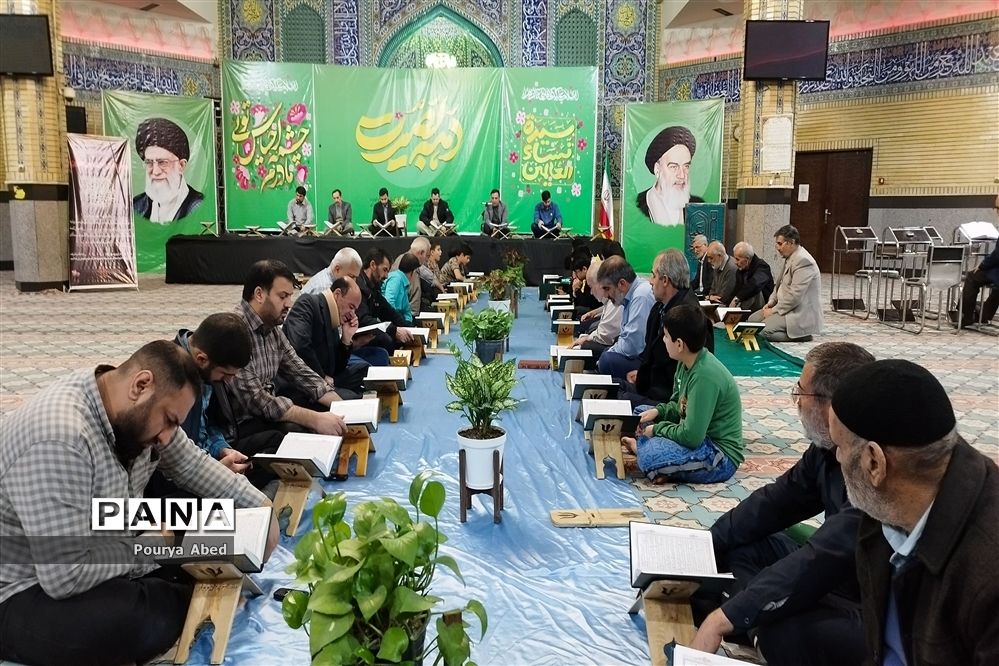 محفل انس با قرآن با حضور قاریان دانش‌آموز در مسجد‌ ملارد