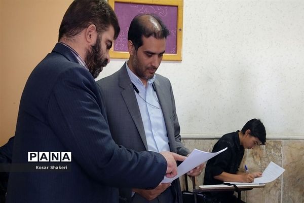 بازدید مدیر آموزش و پرورش قوچان از روند برگزاری امتحانات نوبت اول