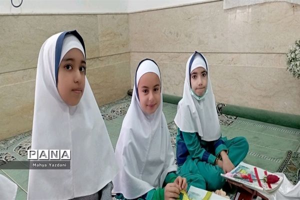 اجرای طرح‌های قرآنی درمدرسه شهرستان آباده