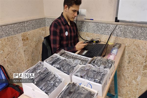 هفتاد و ششمین اردوی جهادی پزشکی گروه شهید کاظمی آشتیانی در کیکاور شهرستان رباط کریم