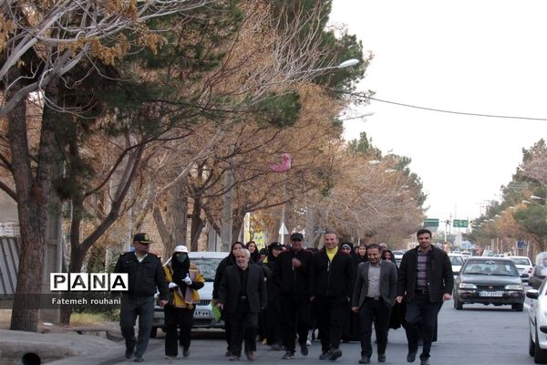 همایش پیاده روی همکاران فرهنگی شهرستان خلیل آباد