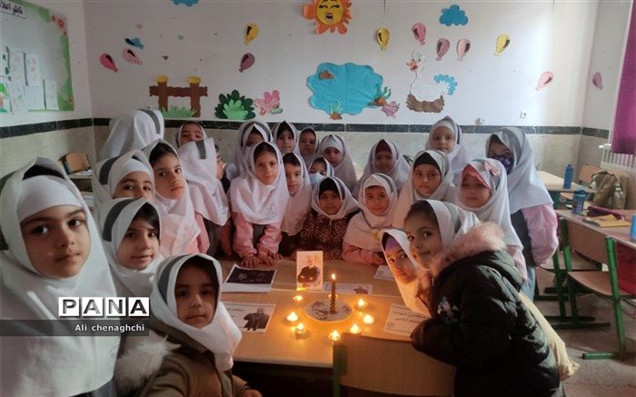 پویش نیمکت همکلاسی شهیدم در مدارس استان قزوین در حال برگزاری است/فیلم