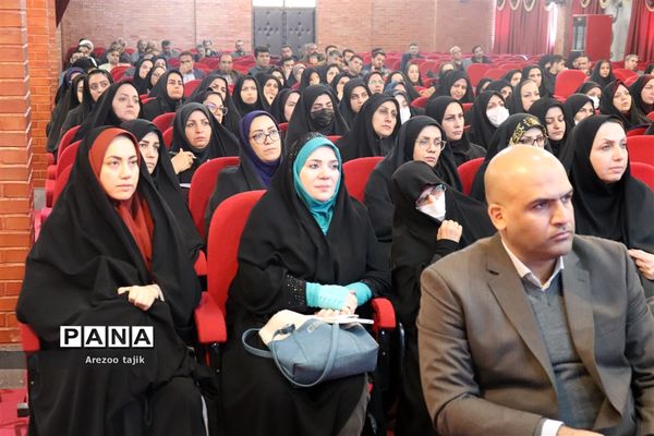 نشست دانش افزایی مدیران، معاونین و مربیان پرورشیِ مدارس ورامین
