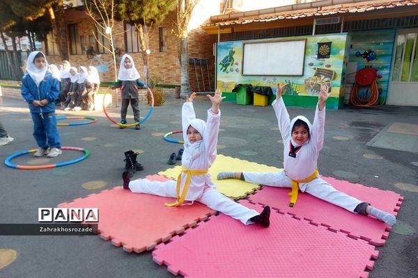 تدریس شاد و خلاق نشانه (و) در دبستان حکمت نبوی ناحیه 2 شهرری