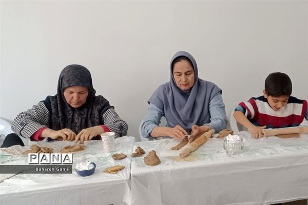 برگزاری سومین کارگاه توانمندی‌سازی هنرهای دستی رشته سفالگری در نیشابور