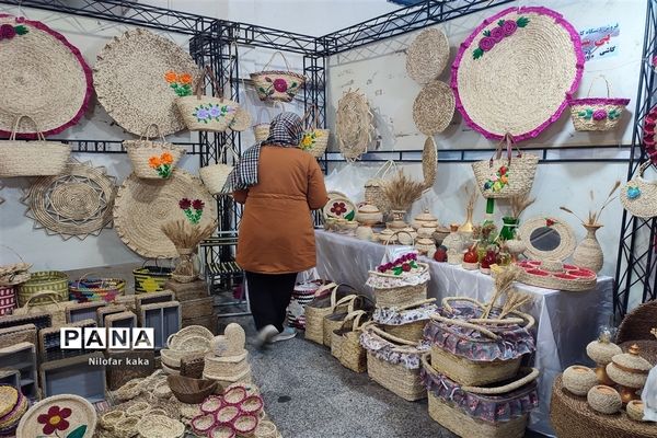 برگزاری نمایشگاه تولیدات اقوام ایرانی در قائمشهر