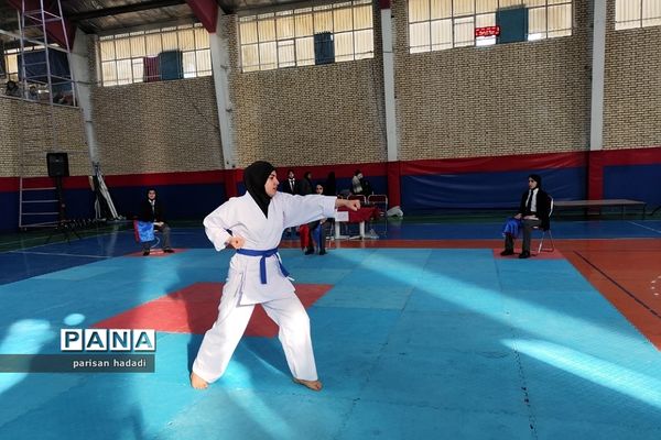 آغاز جام باشگاه‌های شهرداری شهرستان شهریار ویژه‌ی دختران در شهرک‌ وائین