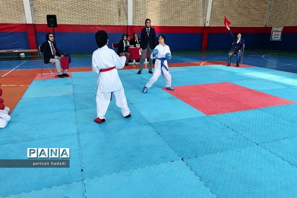 آغاز جام باشگاه‌های شهرداری شهرستان شهریار ویژه‌ی دختران در شهرک‌ وائین